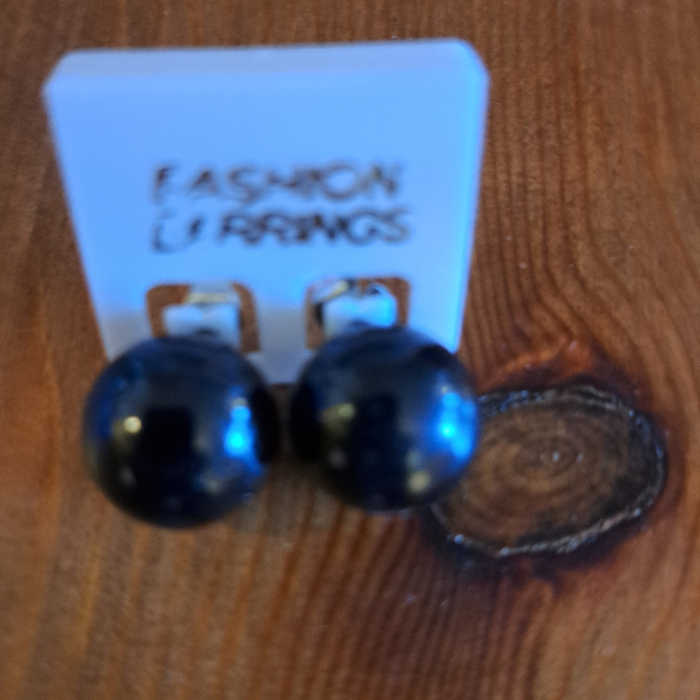 Black Round Stud Earrings - Fashion & Friends